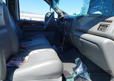 2003 Ford F250 Super Duty из США, поврежденный, VIN 1FTNW20P03EC06844